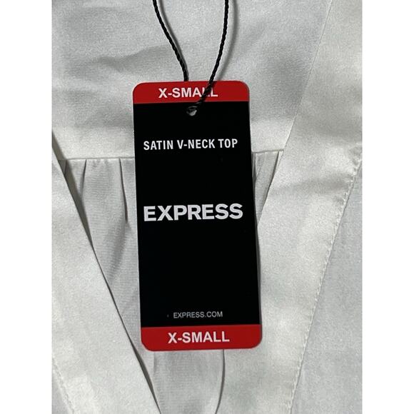 Express Satin V-Neck Top Women’s XS Marshmallow 100% Polyester - Picture 4 of 10